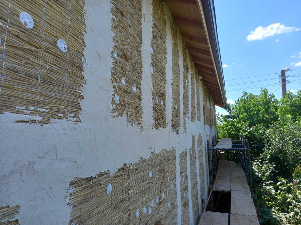 Топлоизолационни панели от тръстика